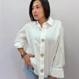 Camicia donna oversize con bottoni gioiello