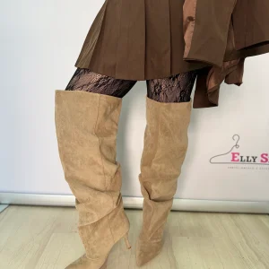 Stivali al ginocchio donna con tacco elegante