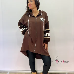 Felpa lunga curvy con cappuccio e maniche a maglia