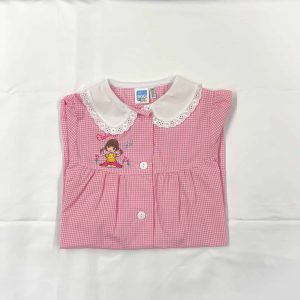 Grembiule a quadretti bambina asilo con scritta “Flower girl”