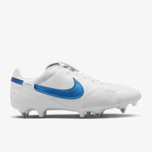 The NIKE Premier III SG-PRO AC Bianca
