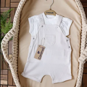 Set maglietta e salopette