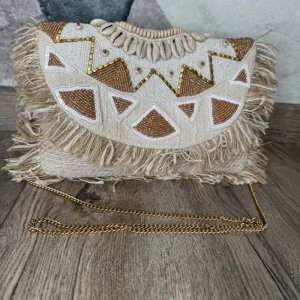 POCHETTE CON PASSAMANERIA E CONCHIGLIE APPLICATE SUSYMIX