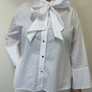 CAMICIA OVER BIANCA CON FIOCCO, MANICA AMPIA BOTTONI ORO IMPERIAL